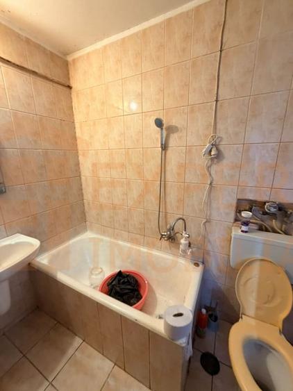 Apartament 3 camere, situat in zona Dacia - 4