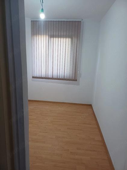 Garsonieră decomandată în Podul de Piatră