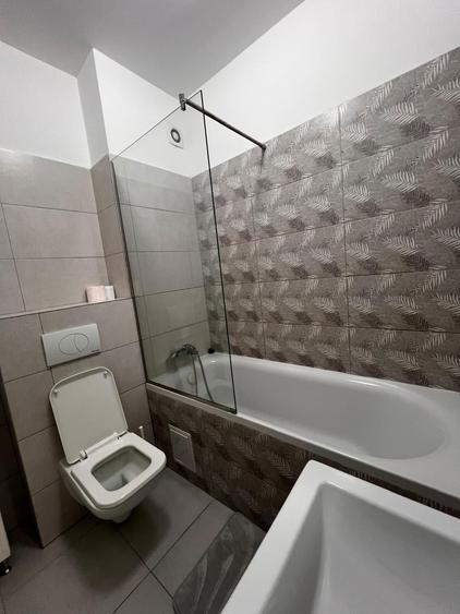 De inchiriat apartament 2 camere - 4