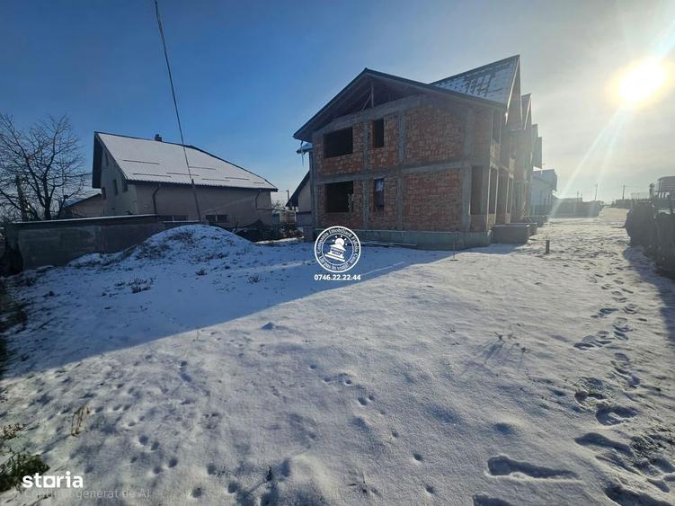 Vila la rosu de vanzare in Breazu - 1