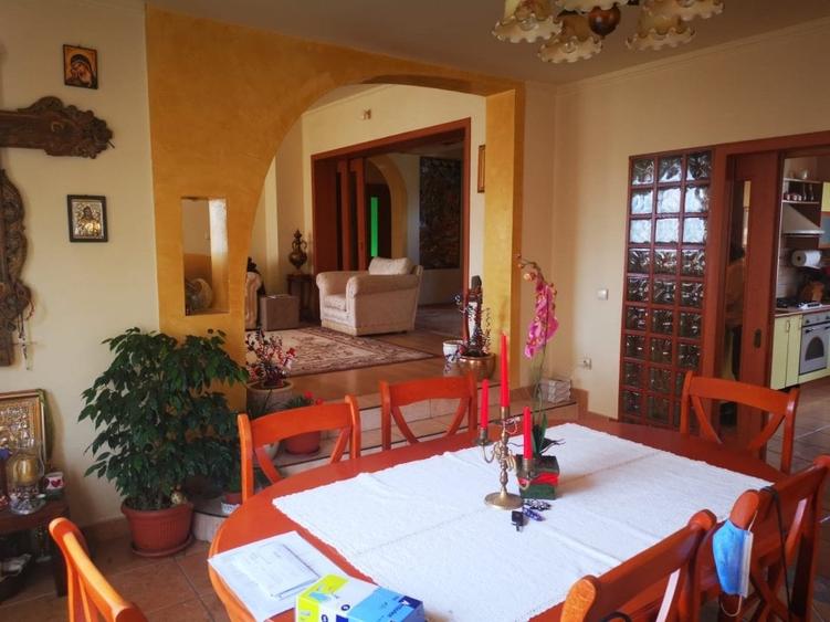 Casa D+P+E, Stefanesti -Coasta Campului, teren 1570 mp, mobilata - 4