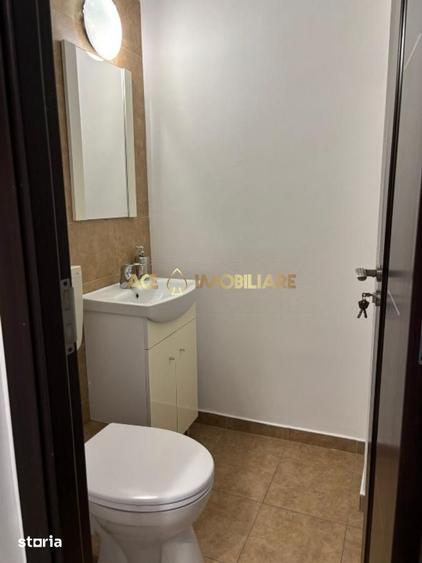 Apartament cu 3 camere, mobilat în Colentina