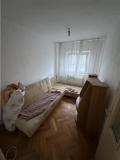 3 camere decomandate cu centrala etaj 1 - 7