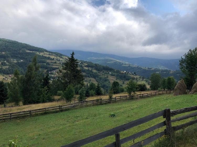 De vânzare teren intravilan – 1.604 mp – Mătișești, Parcul Național Apuseni - 1