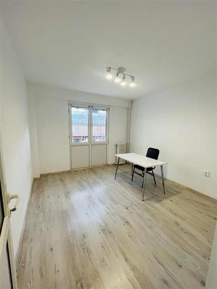 Vanzare apartament 2 camere zona Ultracentrala - 1