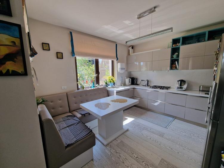 De Vanzare Casa (tip duplex)-146 mp utili- SF. ILIE -Suceava - 17