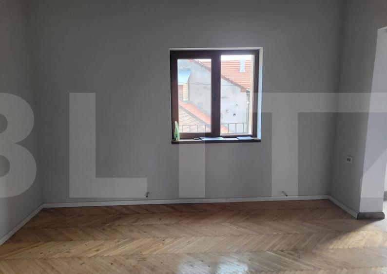 Apartament 2 camere, 80 mp, zona Ultracentral - 4