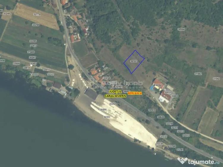 TEREN INTRAVILAN S-1500mp - Berzasca, jud. CS - 2