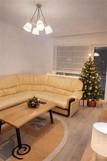 Prima inchiriere! Decomandat, 2bai, loc parcare, Tractorul, Brasov - 1