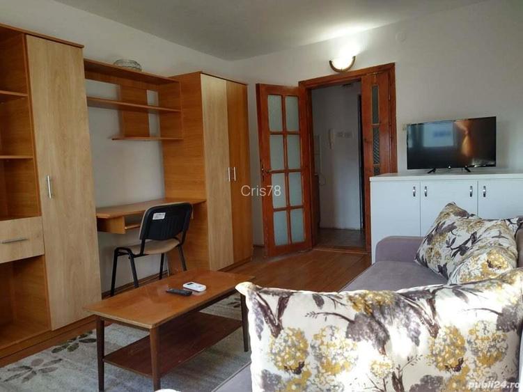 Proprietar inchiriez apartament in Complexul Studentesc str.Mehadia nr.12 Proprietar inchiriez apartament in Complexul Studentesc str.Mehadia nr.12