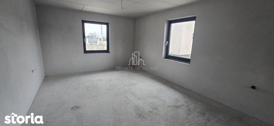 Casa 283 Mp/ Teren 835 Mp, Nou Construita, Solovastru, Zona Reghin - 5