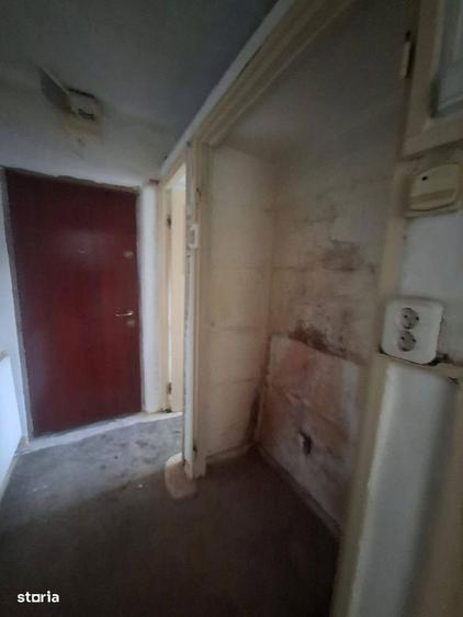 De vanzare apartament cu 2 camere si balcon, 38.000 euro - 1