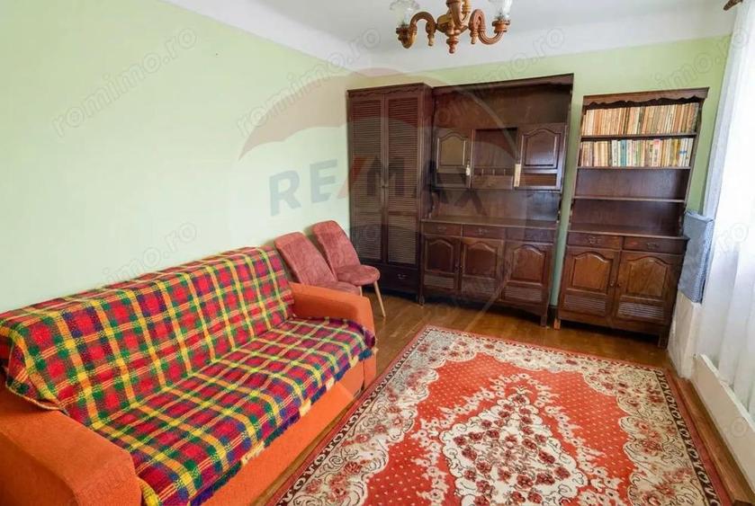 Casa cu 3 camere - str Ortodoxa - 12