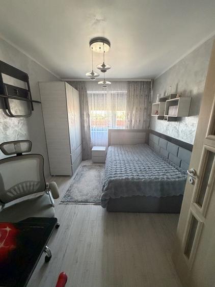 Apartament de vanzare - 4