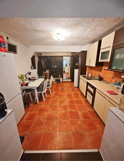 Apartament de vanzare - 2