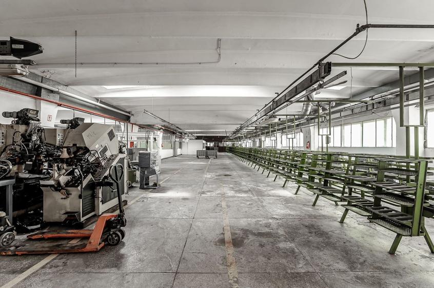 4.049 mp Hale industriale în Arad, aproape de A1 - 11