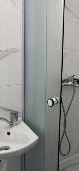 Garsoniera  renovata - modernă- langa Coresi  Mall - 2