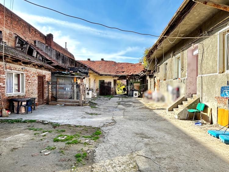 Teren intravilan de vanzare, C.U. (2-1S) + P + 4 + M - 2