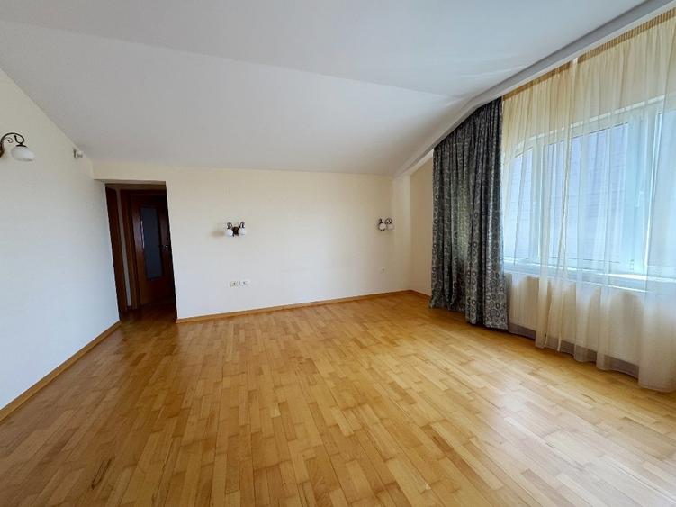 Casa cu curte si garaj dublu// Pipera// semimobilata - 17