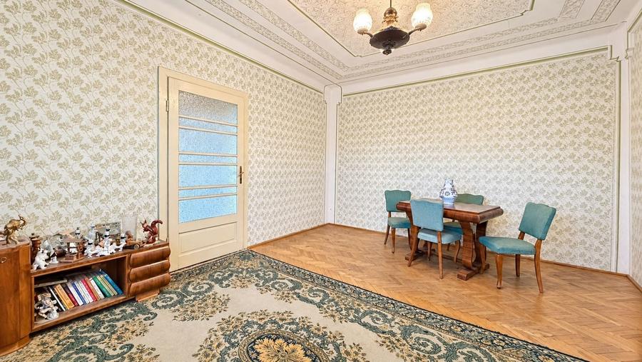 Casă individuală cu 7 camere cu Canalizare în Mâsca