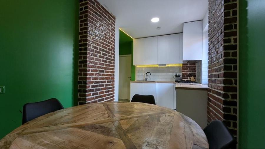 Apartament cu 2 camere nedecomandat în Central