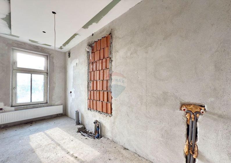 Casa cu 2 camere de vanzare loc. Frumu?eni, jud. Arad - 3