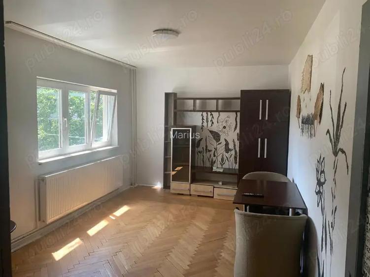 Apartament cu 2 camere decomandat cu centrala Apartament cu 2 camere decomandat cu centrala