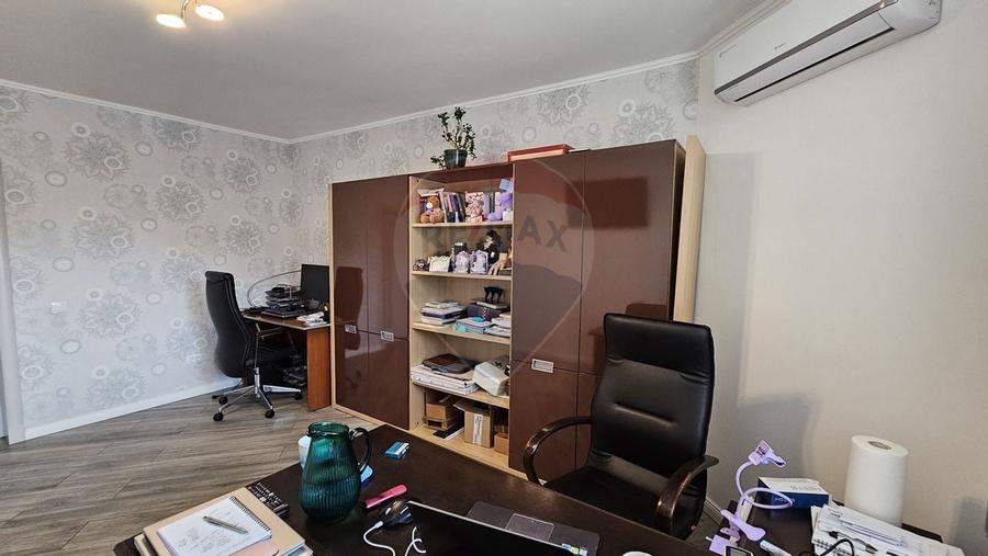 Casă / Vilă cu 7 camere si teren 1000 mp în zona Centrala-Suceava - 52