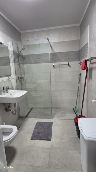 Garsoniera zona Mall Coresi - 2