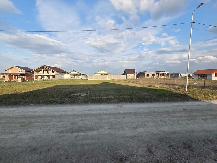 Vand teren intravilan - 3