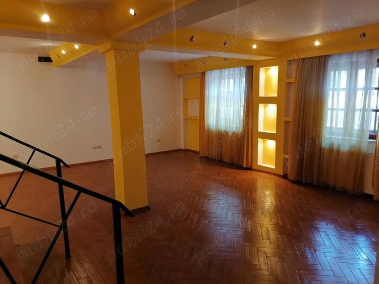 De vanzare sau inchiriere spa?iu 300 - 1