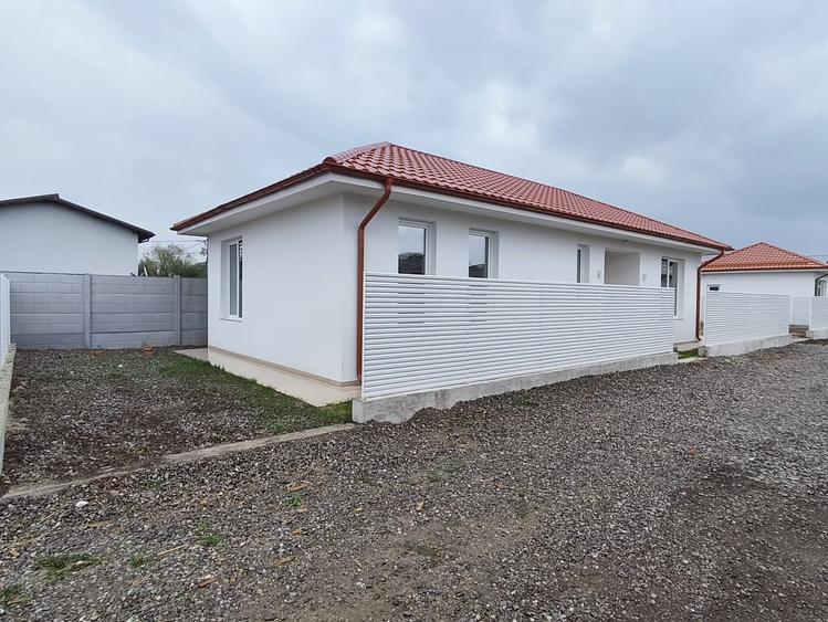 Casă individuală cu 3 camere cu Teren 330 Mp în Samurcași