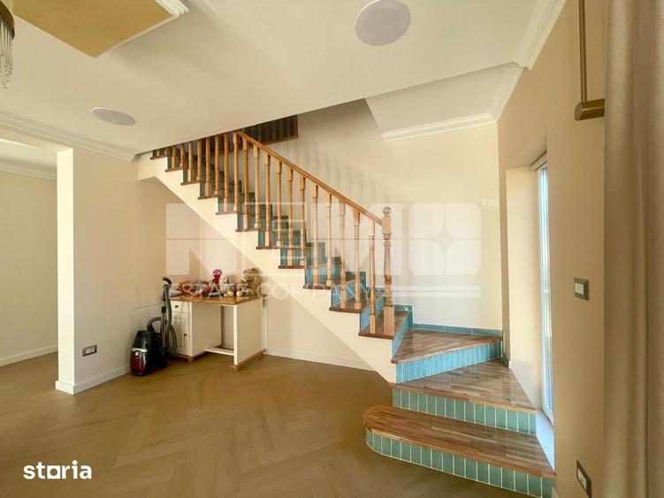 Casă cu 4 camere cu Teren 2000 Mp în Volovăț