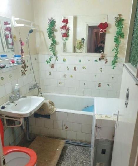 Titan-Cinema Gloria - 2