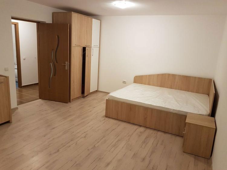 Inchiriez apartament 1 camera 40 mp Rosiori Dorobanti ( garsoniera ) - 1