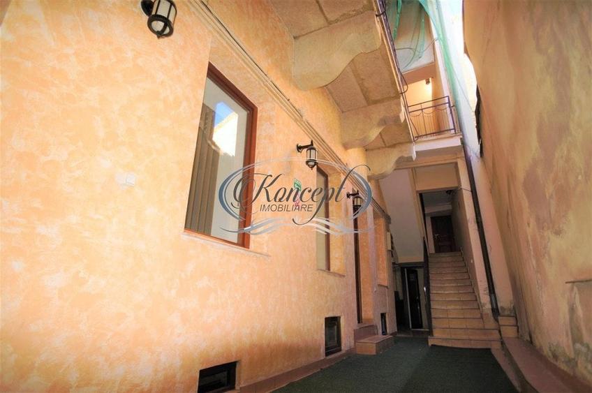 Vila interbelica in Piata Muzeului - 12