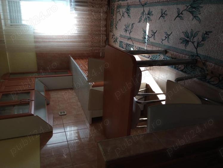 Apartament 2 camere, decomandat. - 1