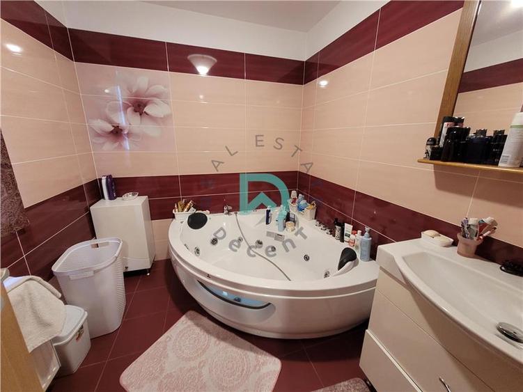 Casa,   Tractorul, Brasov - 6