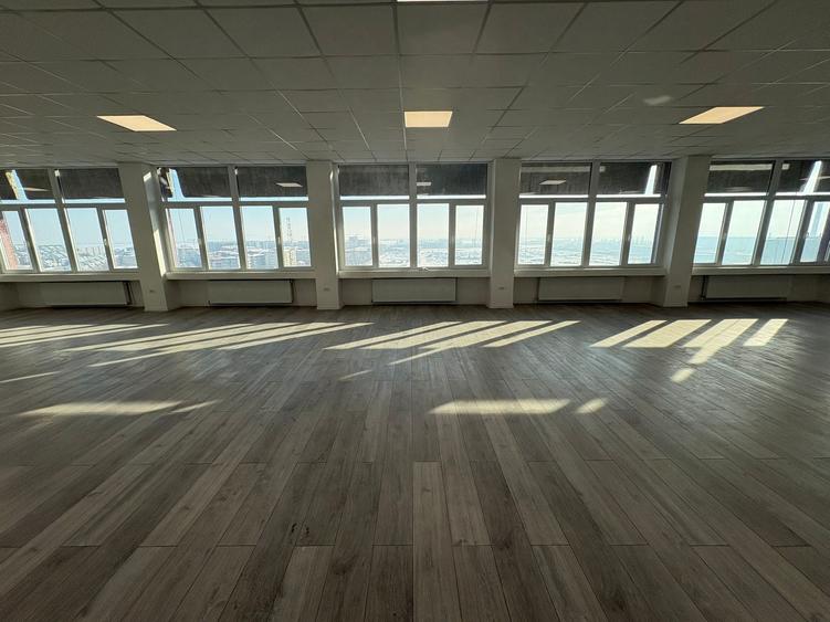 Spatiu de birou 200mp , et 9/10 dotat cu lift , langa metroul Dimitrie Leonida - 8