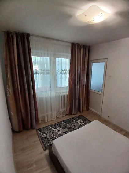 Inchiriez apartament in Craiovita zona Racheta - 5