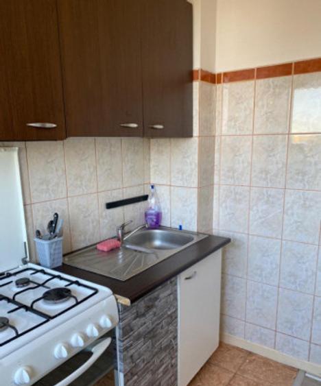 Proprietar garsoniera Aparatorii Patriei-Berceni. confort 1 - 3