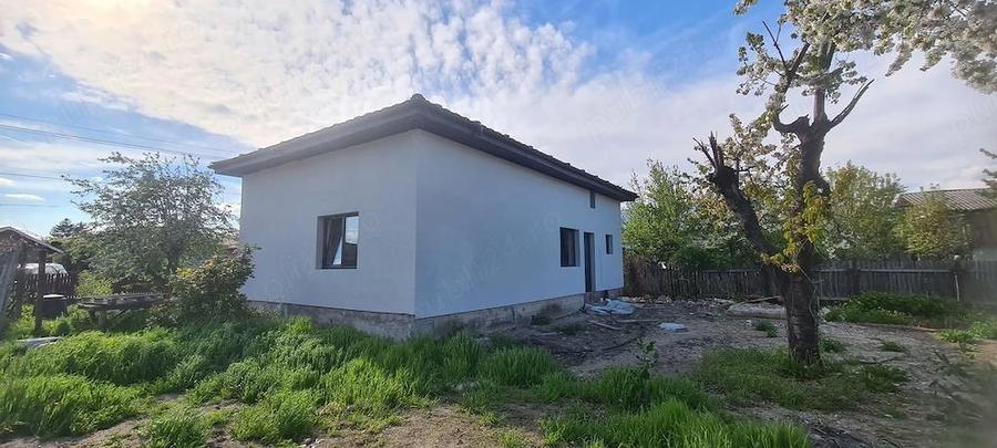 Casa in Berceni, 100000 euro - 2