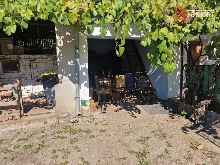 Casă individuală cu 3 camere cu Teren 647 Mp în Moșnița Veche