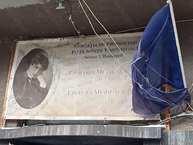 Propietar Vand Apartament 3 CAMERE Pta Sfintii Voievozi - 2