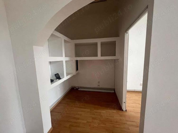 Vand apartament 3 camere zona Ultracentrala - ID : RH-40552-property - 2