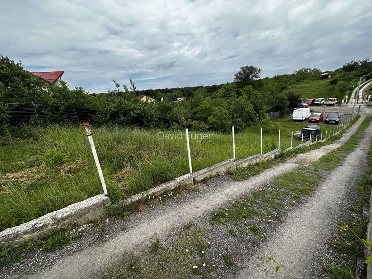 Teren Construcții intravilan de 892 mp, în Păulești