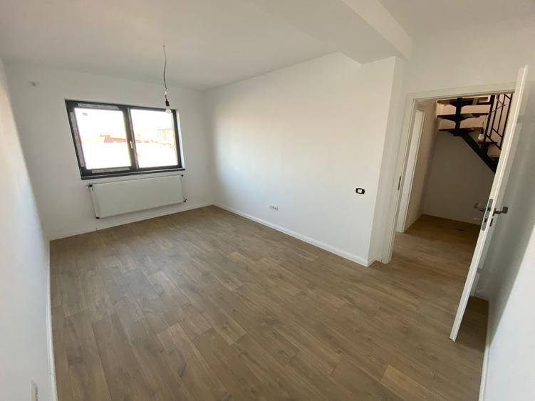 Casa Tip Duplex 5 camere 4 bai - Mutare Imediata - - 18