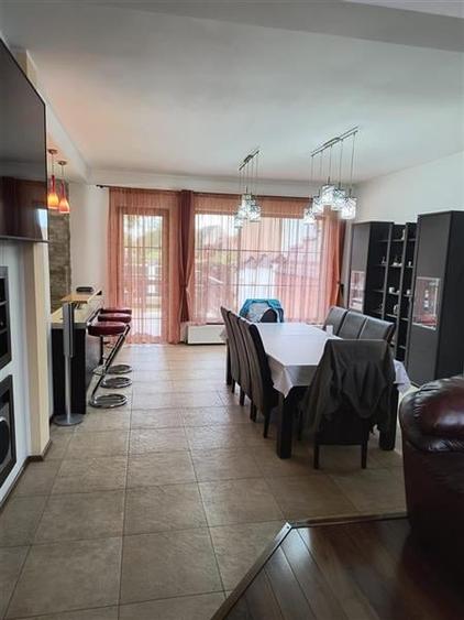 Vila deosebita cu spatiu de curte, situata in cartierul Florilor, Brasov - 1