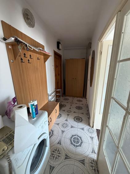 Garsonieră decomandată în Brașovul Vechi