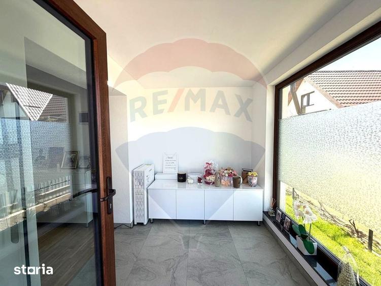 Casa / Vila cu 4 camere de vanzare comuna HEMEIU? - 8